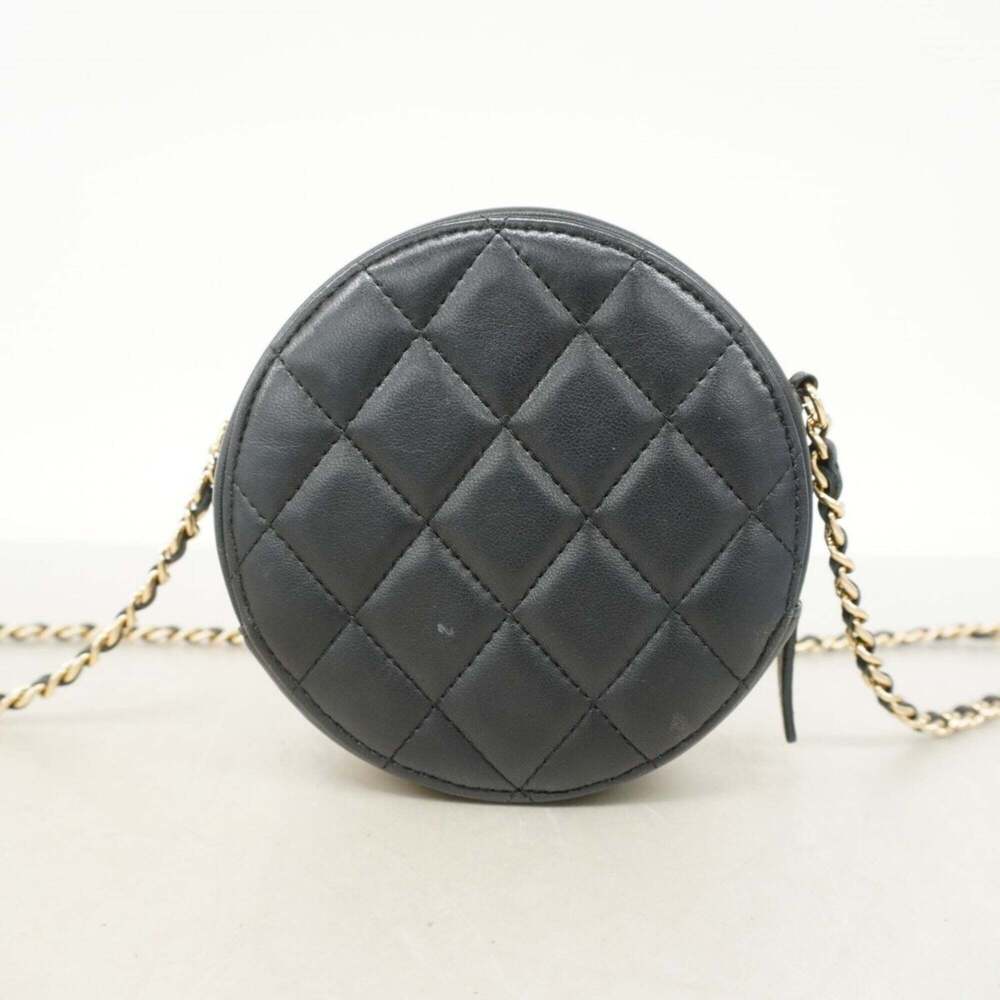 CHANEL Black Lambskin Leather Shoulder Bag - Picture 9 of 9